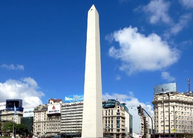 Obelisco: 2,4km